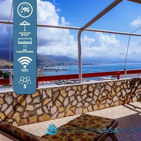Apartmán Terrazza Vista Mare E Posto Auto I Due Soli *